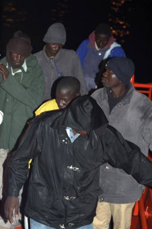 38 INMIGRANTES RESCATADOS AL SUR DE GRAN CANARIA 