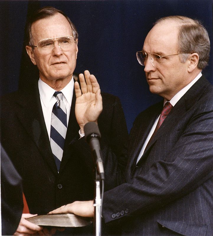 George Bush con su vicepresidente, Richard Cheney