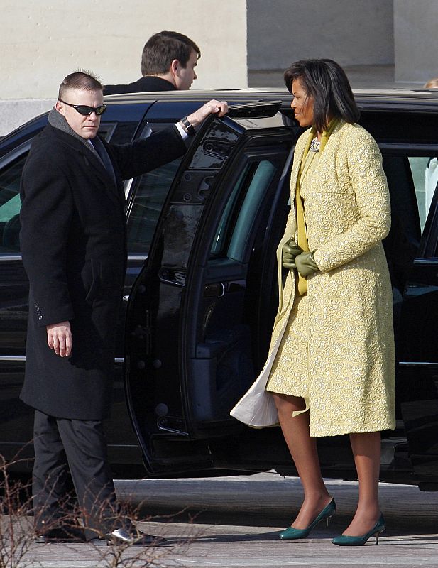 Michelle Obama, wife of President-elect Barack Obama arrives at the U.S. Capitol before the inauguration ceremony in Washington
