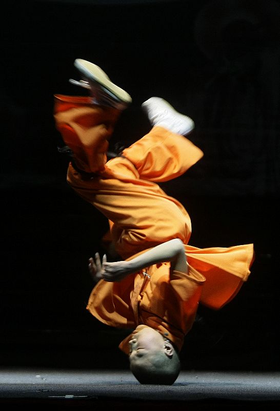 Los monjes Shaolin están de gira por España. Han visitado Madrid para hacer una demostración de sus habilidades.