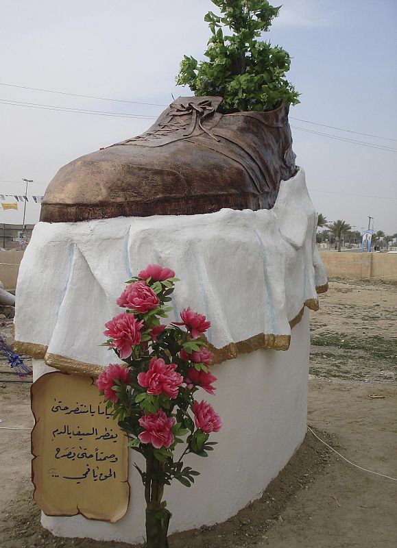 Estatua de homenaje en Tikrit