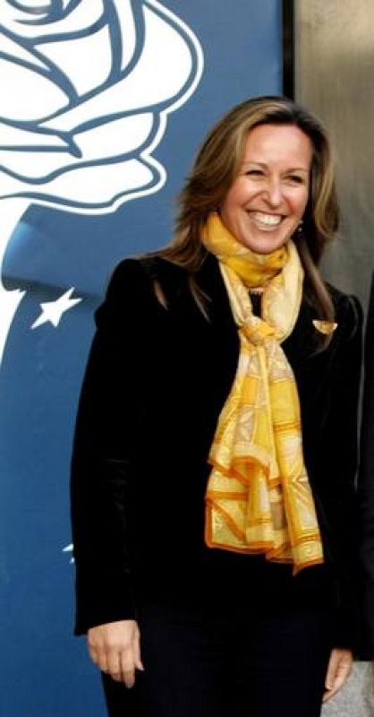  Trinidad Jiménez, hasta ahora secretario de Estado para Iberoamérica, es una de las "niñas bonitas" de Zapatero.