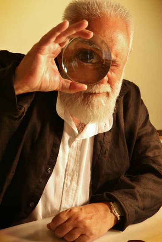  Gonzalo Suárez fue el enargado de llevar "Los pazos de Ulloa" a la pequeña pantalla