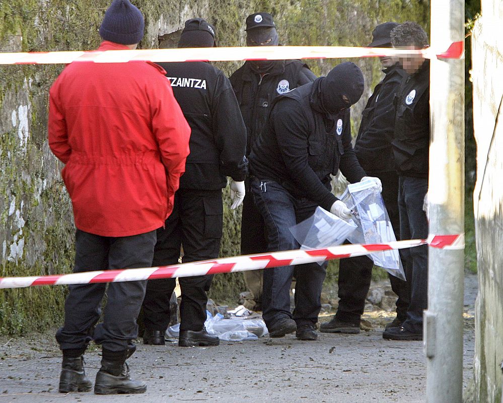 UN ARTEFACTO ESTALLA EN UN CHALÉ EN AMOREBIETA (VIZCAYA) SIN CAUSAR HERIDOS