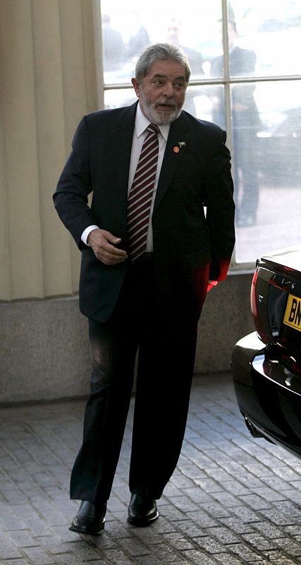 El presidente brasileño, Luiz Inacio Lula da Silva, a su llegada al Palacio de Buckingham
