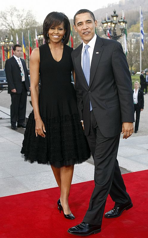 Barack Obama y su esposa Michelle, a su llegada a la cena en Baden-Baden.