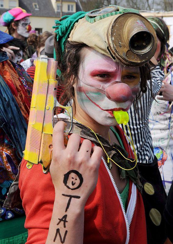 PROTESTAS CONTRA LA OTAN EN ESTRASBURGO