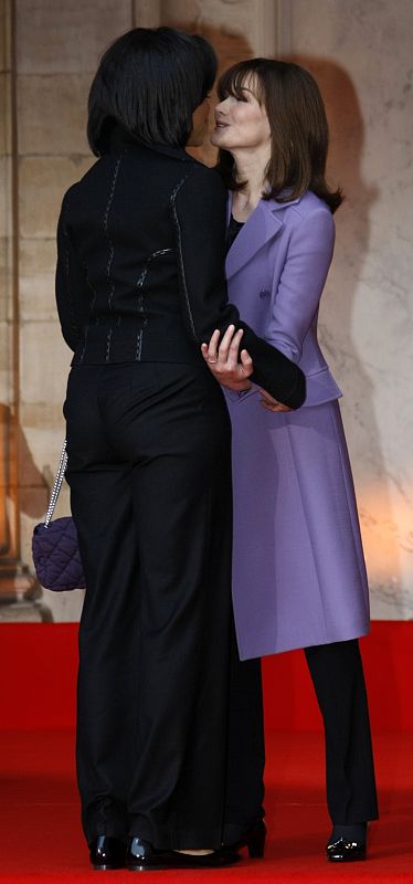 France's first lady Carla Bruni-Sarkozy and U.S. first lady Michelle Obama arrive at the Strasbourg's Cathedral