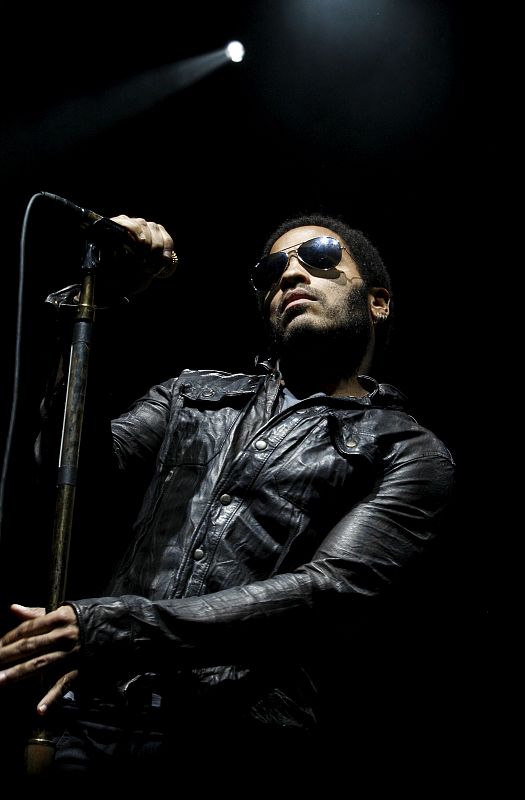 Lenny Kravitz inaugura la 'Caja Mágica'