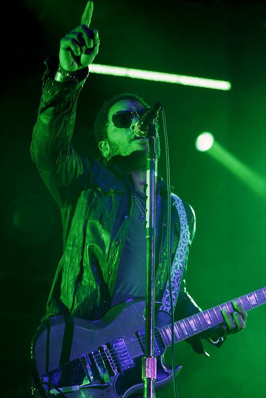 Lenny Kravitz inaugura la 'Caja Mágica'