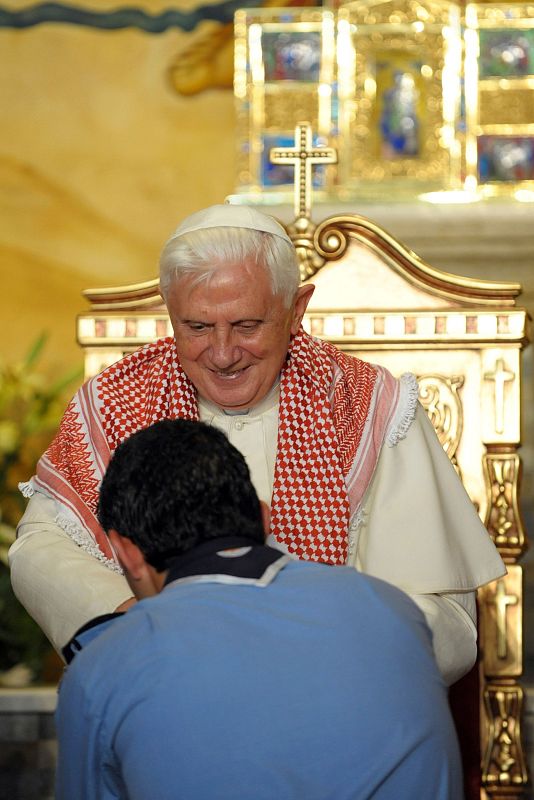 El papa Benedicto XVI llega a Israel