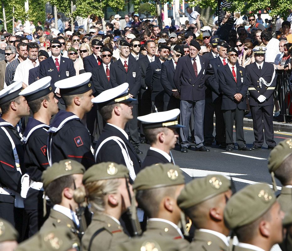 DIA DE LAS FUERZAS ARMADAS