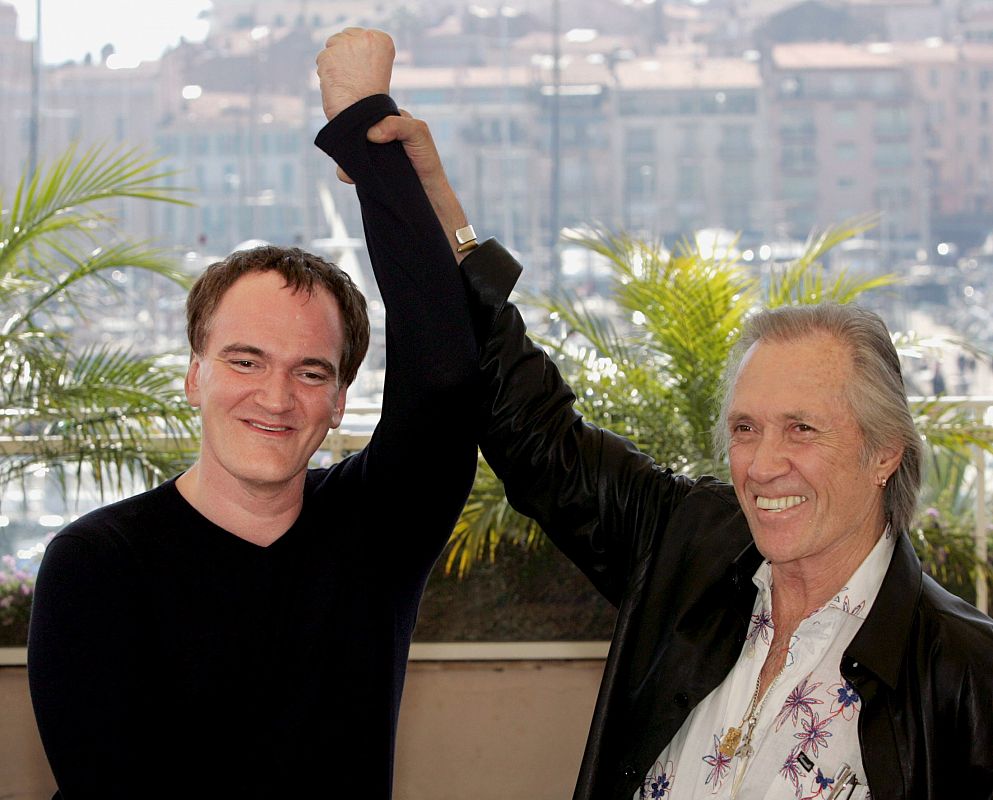 Carradine, junto a Quentin Tarantino, el director que le devolvió al estrellato con Kill Bill.