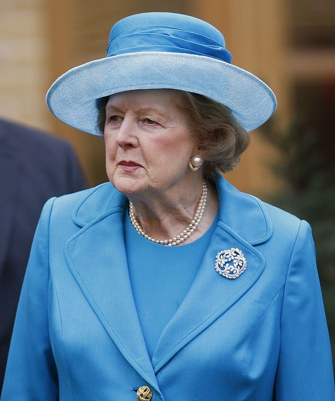 Margaret Thatcher durante la inauguración de la nueva enfermería del Hospital Real de Chelsea