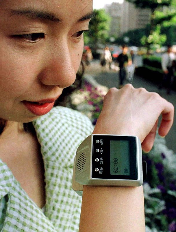 Ya en 1997 se presentó este modelo de 'teléfono de mano' que funcionaba con comandos de voz y sin teclado.