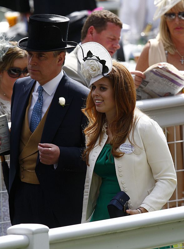 El principe Andrés junto a su hija