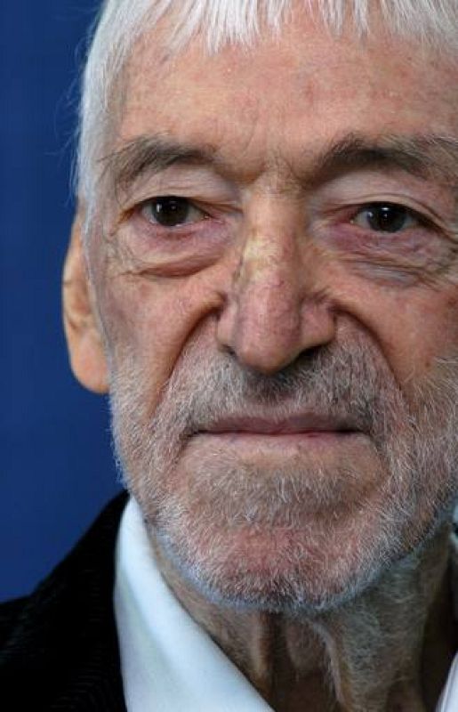 EL HUMANISTA ESPAÑOL VICENTE FERRER MUERE HOY EN LA INDIA