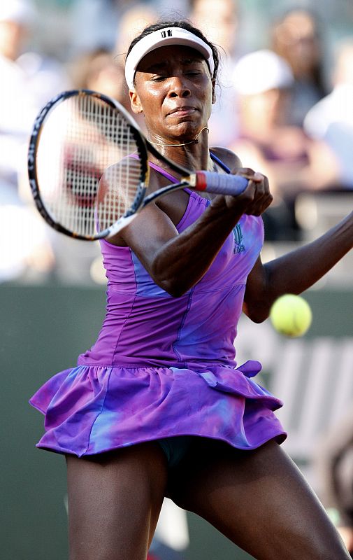 Venus Williams of the United States hits a return against Russia's Safina during their semi-final match at the Rome Masters tennis tournament in Rome