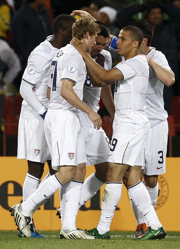 Estados Unidos se puso 0-2 al finalizar la primera parte.