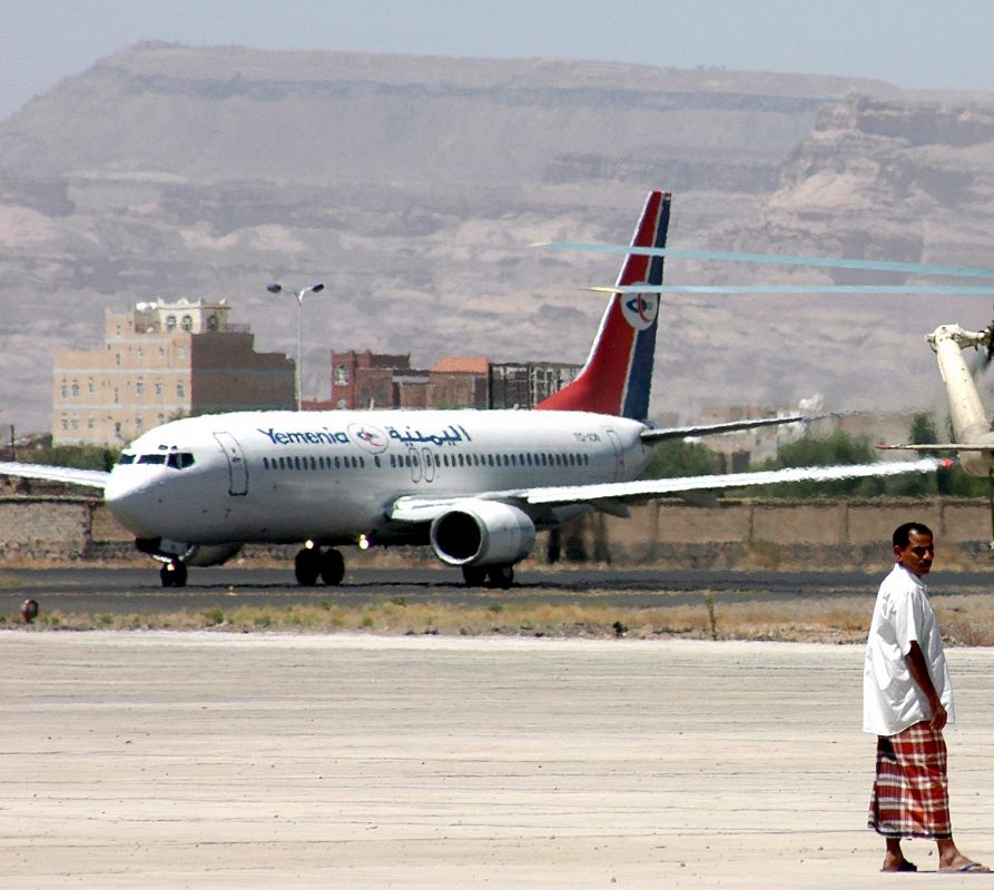 HALLAN VARIOS CADÁVERES DE PASAJEROS DEL AVIÓN YEMENÍ SINIESTRADO EN COMORAS