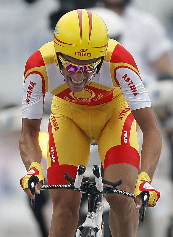 Alberto Contador, en la contrarreloj con el maillot de campeón de España de la especialidad