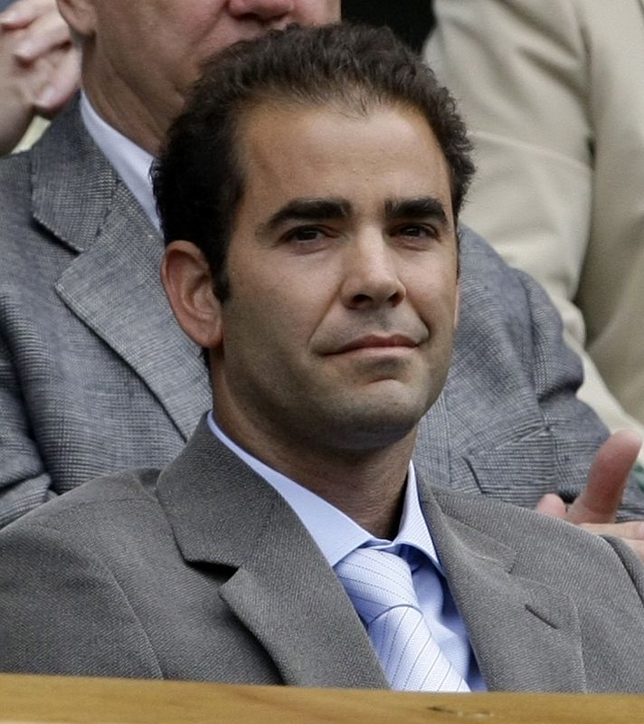 El siete veces campeón de Wimbledon Pete Sampras no ha querido perderse la final, para ver si el helvético consigue superar su récord de 10 torneos ganados sobre hierba, en la Era Open.