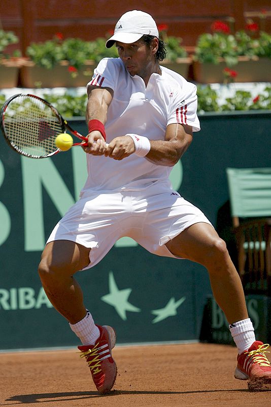 Verdasco defiende un punto ante el alemán Beck