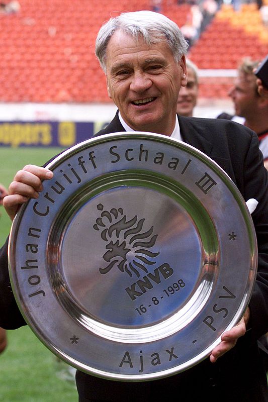 Muere Bobby Robson