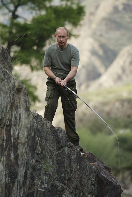 Putin, de pesca este año en su habitual región de Tuva.