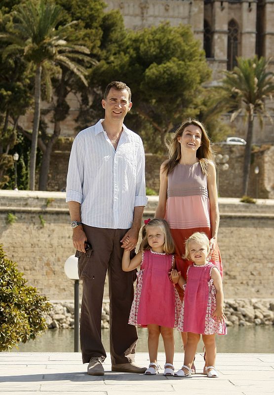 Los Príncipes y sus dos hijas