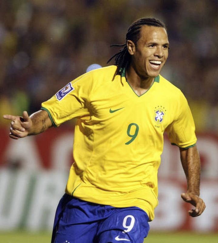 El ídolo de su infancia fue su compatriota Romario.