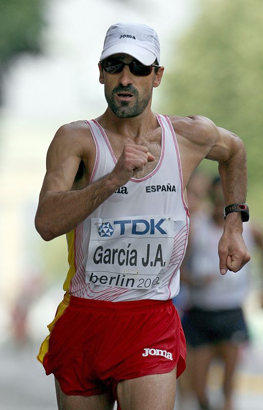 Bragado, durante la prueba de los 50km marcha del Mundial de Atletismo Berlin2009 que se disputa en la emblemática calle Unter den Linden y la puerta de Brandemburgo.