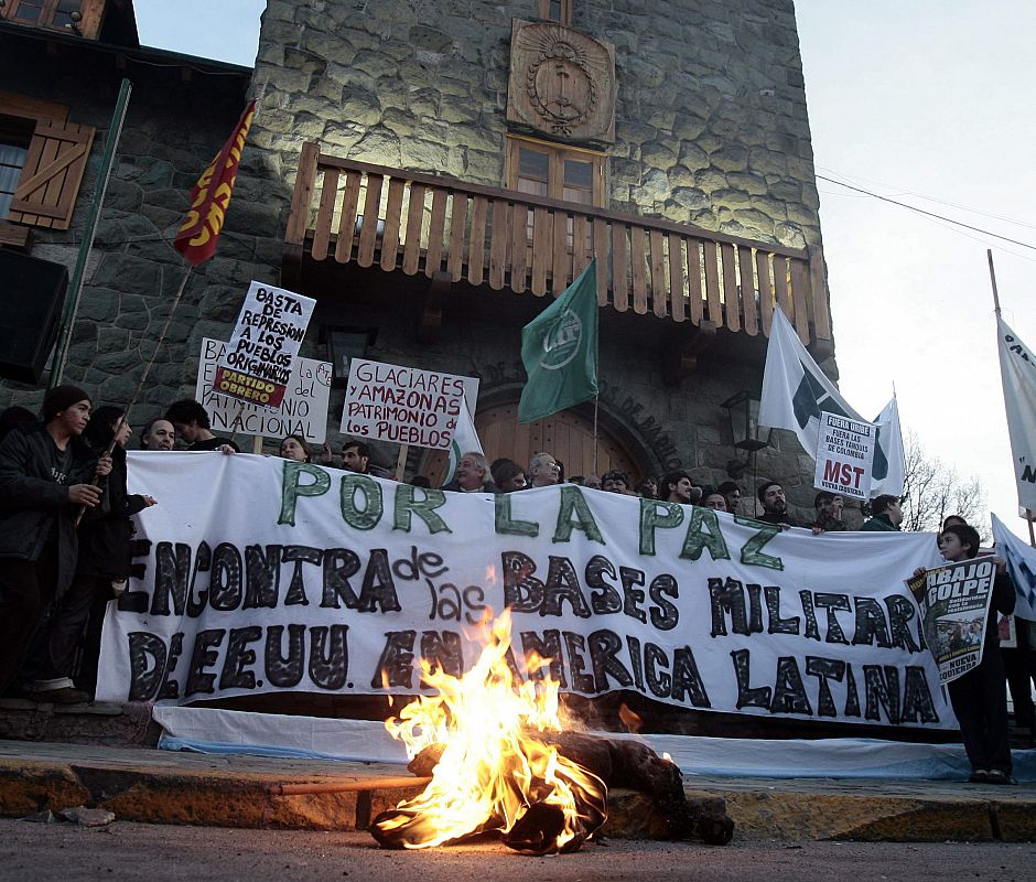 Protestas contra el acuerdo militar entre Colombia y EE.UU.