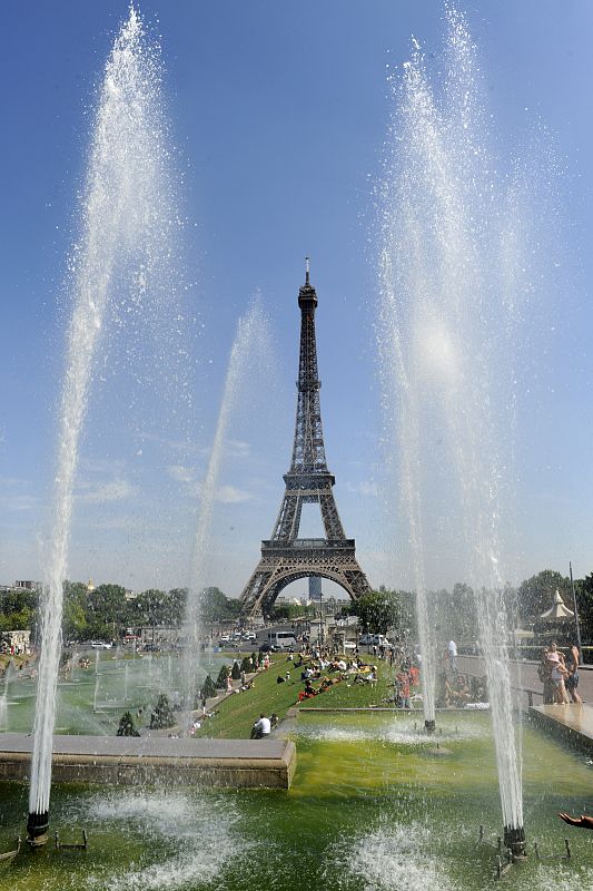 Vista de la Torre Eiffel y los jardines del Trocadero