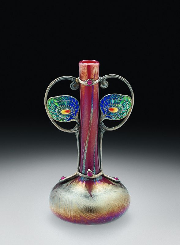 Jarrón 'Peacock' (1897)