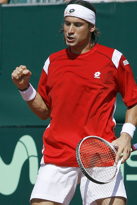 Ferrer celebra la consecución de un tanto durante el partido.