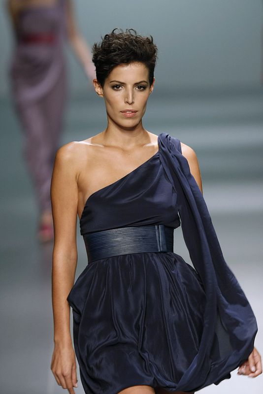 Modelo de Adolfo Domínguez en Cibeles Madrid Fashion Week 2009