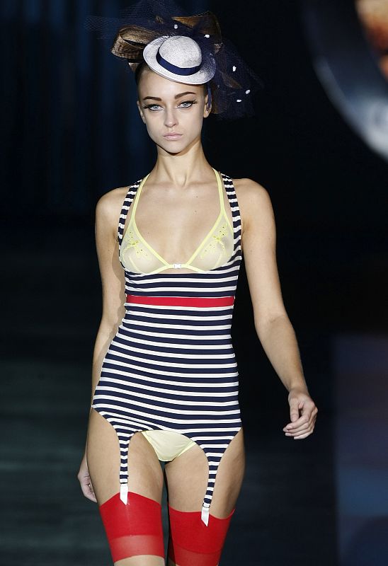 Modelo de Andrés Sardá en Cibeles Madrid Fashion Week