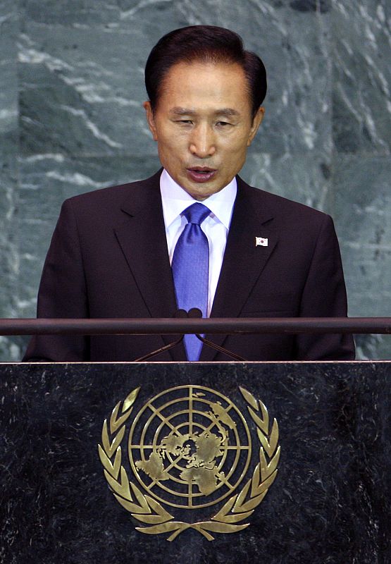 South Korea's President Lee Myung-bak addresses the 64th United Nations General Assembly at the U.N. headquarters in New York