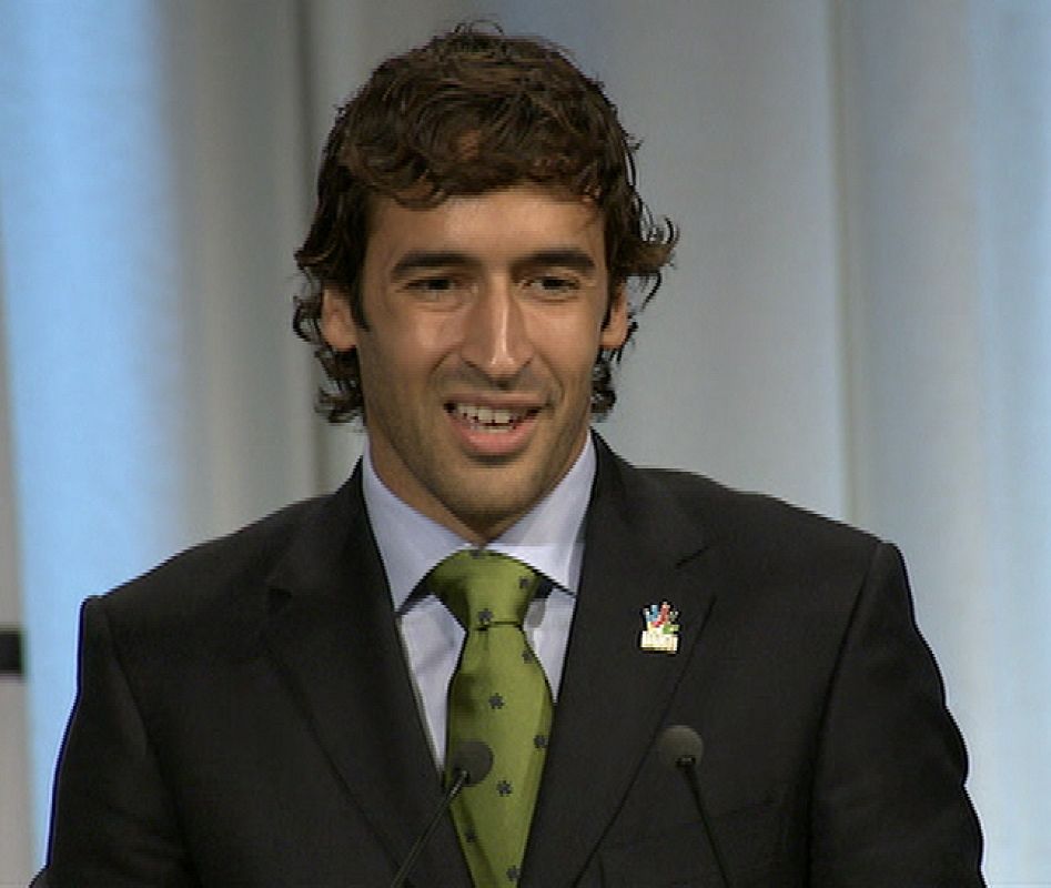 El delantero del real Madrid Raúl González ha defendido la candidatura de Madrid 2016.