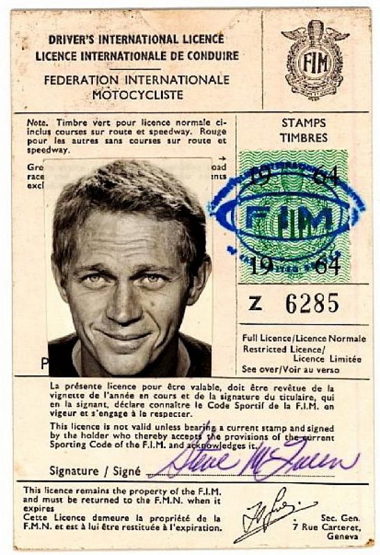 Steve McQueen llegó a plantearse incluso dejar el cine para convertirse en piloto de carreras.