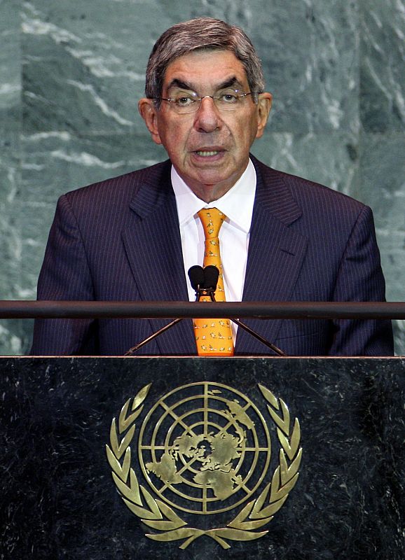 El presidente de Costa Rica, Óscar Arias, recibió el Nobel en 1987.