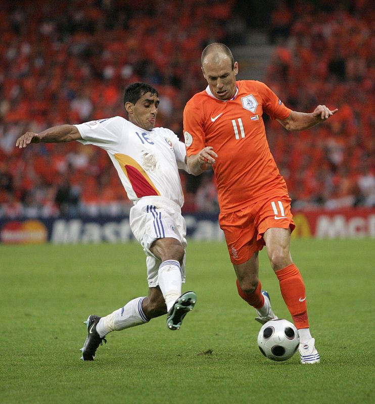 El extremo del Bayern de Munich es una de las estrellas de Holanda, una de las pimeras selecciones en sellar su pase al Mundial de Sudáfrica.