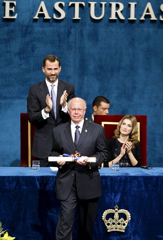 UNIVERSIDAD NACIONAL AUTÓNOMA DE MÉXICO-PREMIO COMUNICACION Y HUMANIDADES