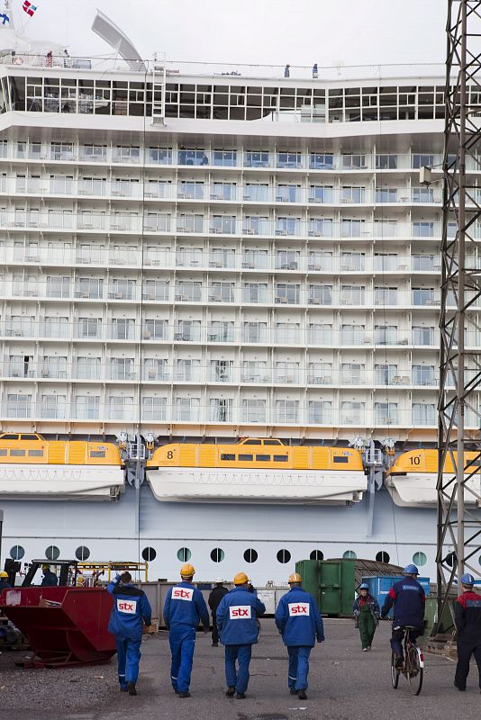 EL "TITANIC" DEL SIGLO XXI SE LLAMA "OASIS OF THE SEAS"