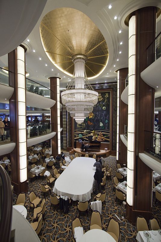 EL "TITANIC" DEL SIGLO XXI SE LLAMA "OASIS OF THE SEAS"