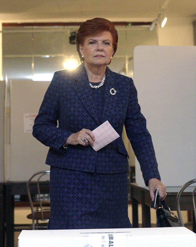 La ex-presidenta letona Vaira Vike-Freiberga podría contar con los apoyos de los países bálticos, aunque la presidente de Lituania también valora la candidatura de Tony Blair, que califica como "interesante"