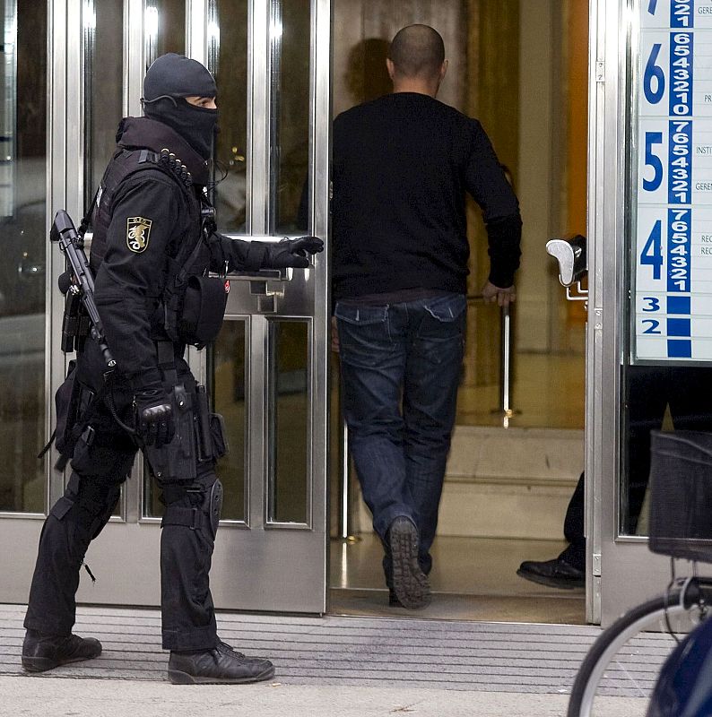 Los GEO reconocen los alrededores de la entidad burgalesa.