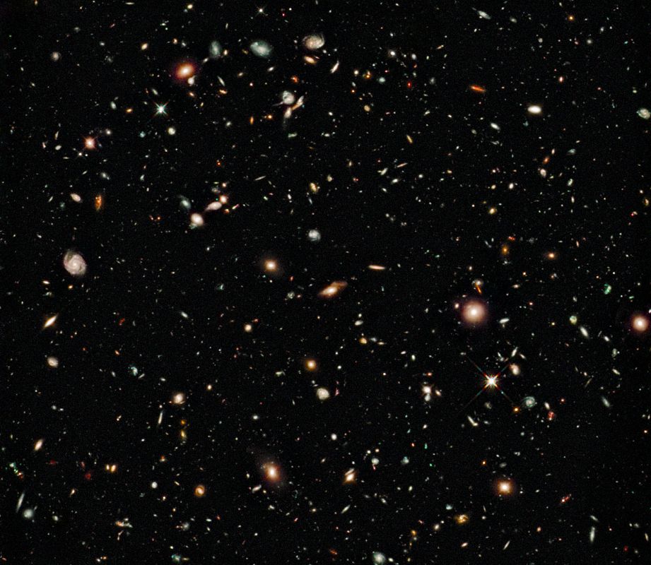 Los albores del universo. La cámara infrarroja del telescopio espacial Hubble ha captado imágenes del Universo cuando éste solo tenía 600 millones de años después del Big Bang.
