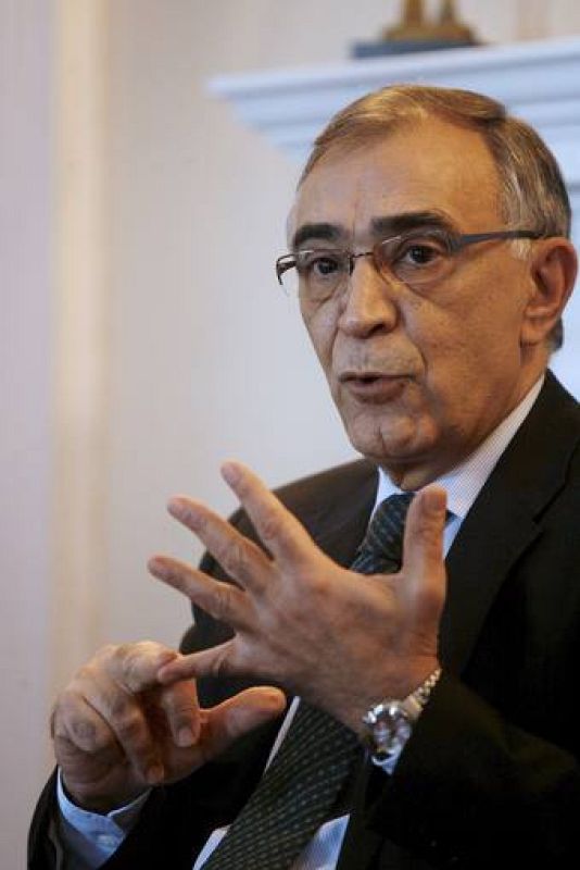 El embajador de Marruecos en España, Omar Azziman, ha tratado en rueda de prensa el caso de la activista saharaui Aminatu Haidar. 